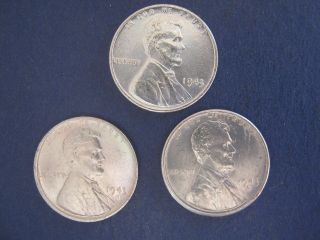 Trio Of Brilliant Uncirculated Zinc (war Time) Lincoln Cents photo