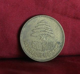 25 Piastres 1952 Lebanon World Coin Km16.  1 Cedartree Middle East photo