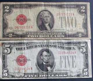 One Red Seal 1928g $2 & One Red Seal 1928f $5 United States Note (i10844534a) photo