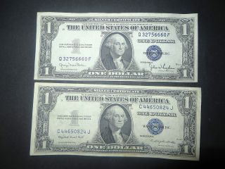 2 Unc.  $1 Silver Certificates 1935 D & 1935 G (no Motto) One Dollar Bills photo