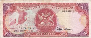 Trinidad & Tobago: One Dollar,  2002,  P - 41a,  Signature 7 photo