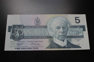 Canadian 1986 $5 Bill Bird Series.  The Bill Is,  Crisp & Uncirculated. photo