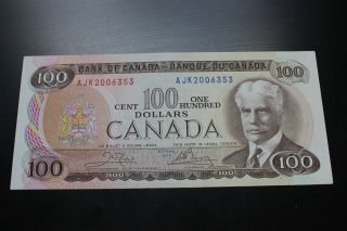 Canadian 1975 $100 Bill.  The Bill Is Crisp & Uncirculated. photo