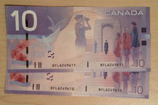 2005 2 Consecutive Bank Of Canada $10 Dollars Unc photo