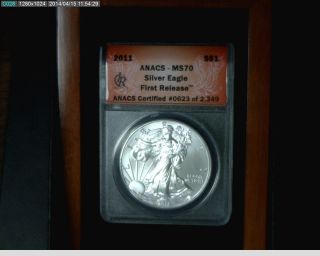 2011 $1 U.  S.  Silver American Eagle Coin Anacs Ms - 70 Wood Case,  Still photo
