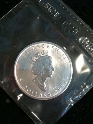 1999 $5 Canada.  9999 Silver Maple Leaf Rcm photo