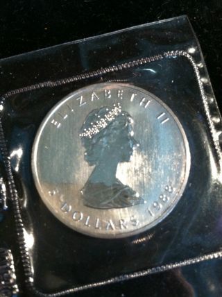 1988 $5 Canada.  9999 Silver Maple Leaf Rcm photo