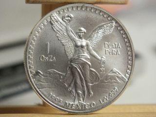 Mexico 1993 Libertad Coin.  999 Silver Plata Pura Onza - 1 Oz Troy - Sh07 photo