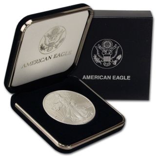 2001 American Silver Eagle In U.  S.  Gift Box photo