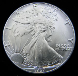 Uncirculated 1987 American Silver Eagle 1oz. .  999 Fine photo