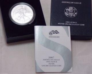 2007 - W American Silver Eagle Dollar Bullion Coin W/ Box & photo