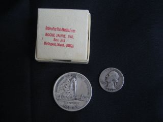 Yellowstone National Park Bicentennial Coin, .  999 Pure Silver photo