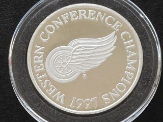 1997 Detroit Red Wings Stanley Cup Champions Proof Silver Medal Ser 324 C8401 photo