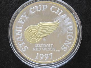 1997 Detroit Red Wings Stanley Cup Champions Proof Silver Medal Ser 310 C8416 photo