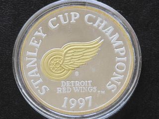 1997 Detroit Red Wings Stanley Cup Champions Proof Silver Medal Ser 309 C8409 photo