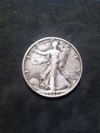 1939 - S 50c Walking Liberty Half Dollar - Fine 90% Silver photo