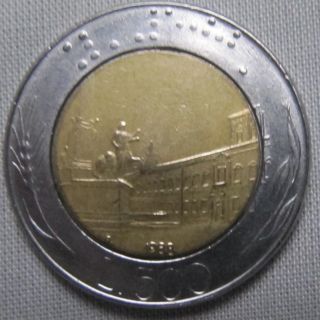 Italy 1988r - 500 Lire - Bi - Metallic photo