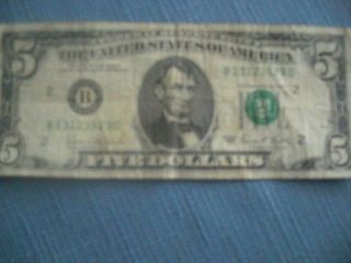 1995 $5 Federal Reserve Note Chicago,  Il G30251231f photo