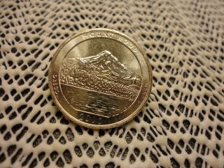 2010 - P Mount Hood America The Quarter. . . .  Looking Coin photo