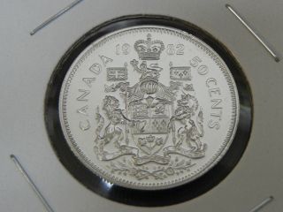 1982 Specimen Unc Canadian Canada Coat Of Arms Fifty 50 Cents Large Bead photo