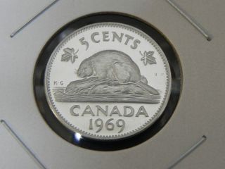 1969 Bu Pl Unc Canadian Canada Beaver Elizabeth Ii Nickel Five 5 Cent photo
