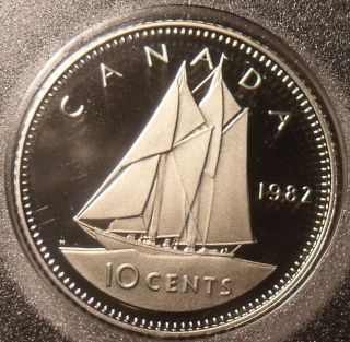 Gem Cameo Proof Canada 1982 10 Cents 180,  908 Minted photo