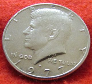 1977 D Error Kennedy Half Dollar Coin - No Fg Initials photo