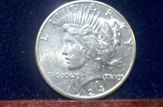 1924 S U.  S.  Peace Silver Dollar - Semi Key Date - photo