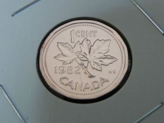 1982 Specimen Unc Canadian Canada Maple Leaf Penny One 1 Cent photo
