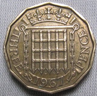 Great Britain 1967 - Three Pence - Elizabeth Ii photo