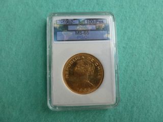 1962 - Gold - 100 Peso. photo