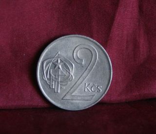 1975 Czechoslovakia 2 Koruny World Coin Km75 Czech Lion Socialist Hammer Sickle photo