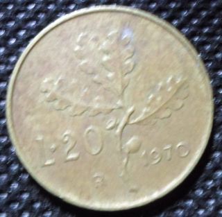 M25 Coin 20 Lire 1970 Italy photo