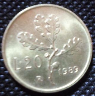 M20 Coin 20 Lire 1989 Italy photo