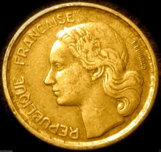 France - 1953 10 Franc Coin - Great Coin - Combined S&h Discounts photo