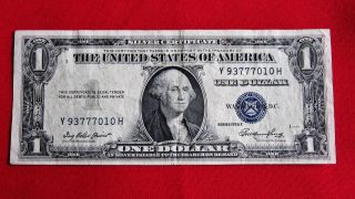1935 E $1.  00 Federal Reserve Note Blue Seal Silver Certificate Crisp 93777010 photo