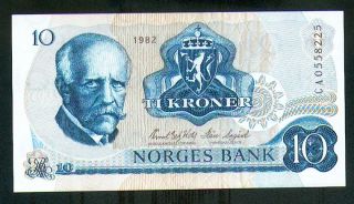 Norway 10 Kroner 1982 Pick 36c Unc. photo
