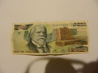 2000 Peso Bill A 6486835 1989 Circulated But Crisp Feel. . photo