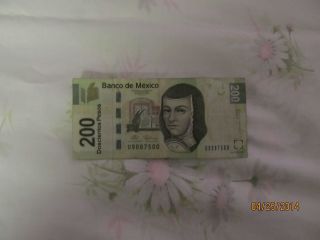 2010 Mexican Banknote 200 Doscientos Pesos photo