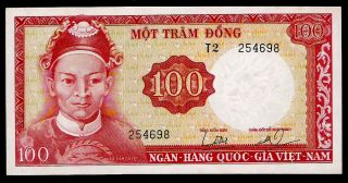 South Vietnam - 100 Dong - P19 A - 1966 Issue (no Date) - Damons Head - Unc photo