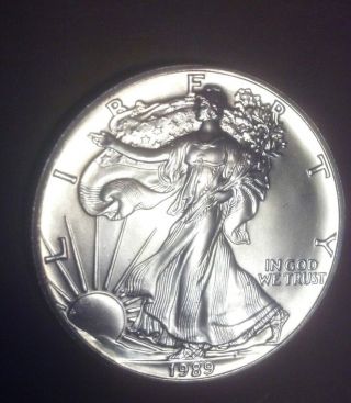 1989 Eagle Silver Dollar - - Brilliant Uncirculated - - Silver Ounce - - photo