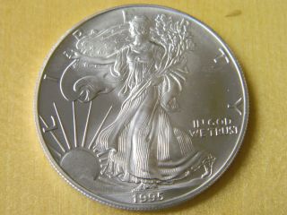 1995 Silver Eagle 1 Oz United States Silver Dollar.  999 Fine 2 Uncirculated photo