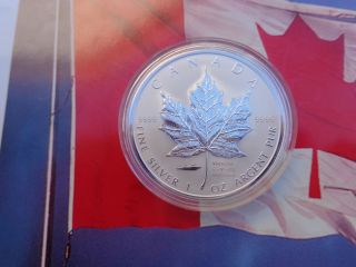 2005 Canadian Maple Leaf V - Day Tank Privy Coin.  9999 Fine Silver photo