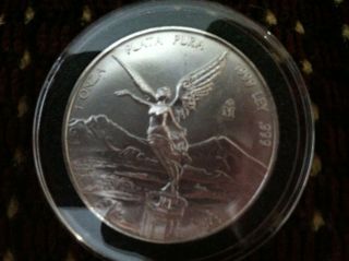 1999 1 Oz Libertad Coin Bu.  999 Pure Silver photo