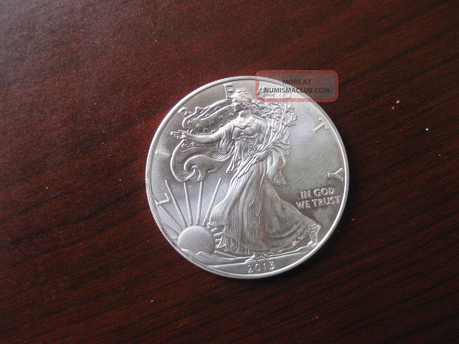 (1) Walking Liberty Dollar 1oz Fine Silver
