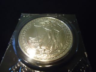 2012 Britannia Bu Unc 2 Pound 1oz Silver Coin photo