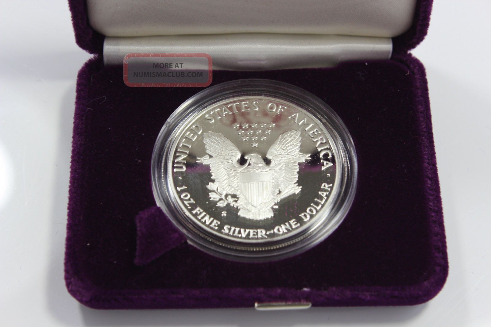 1987-s-proof-american-silver-eagle-1-troy-oz-999-fine-silver-box