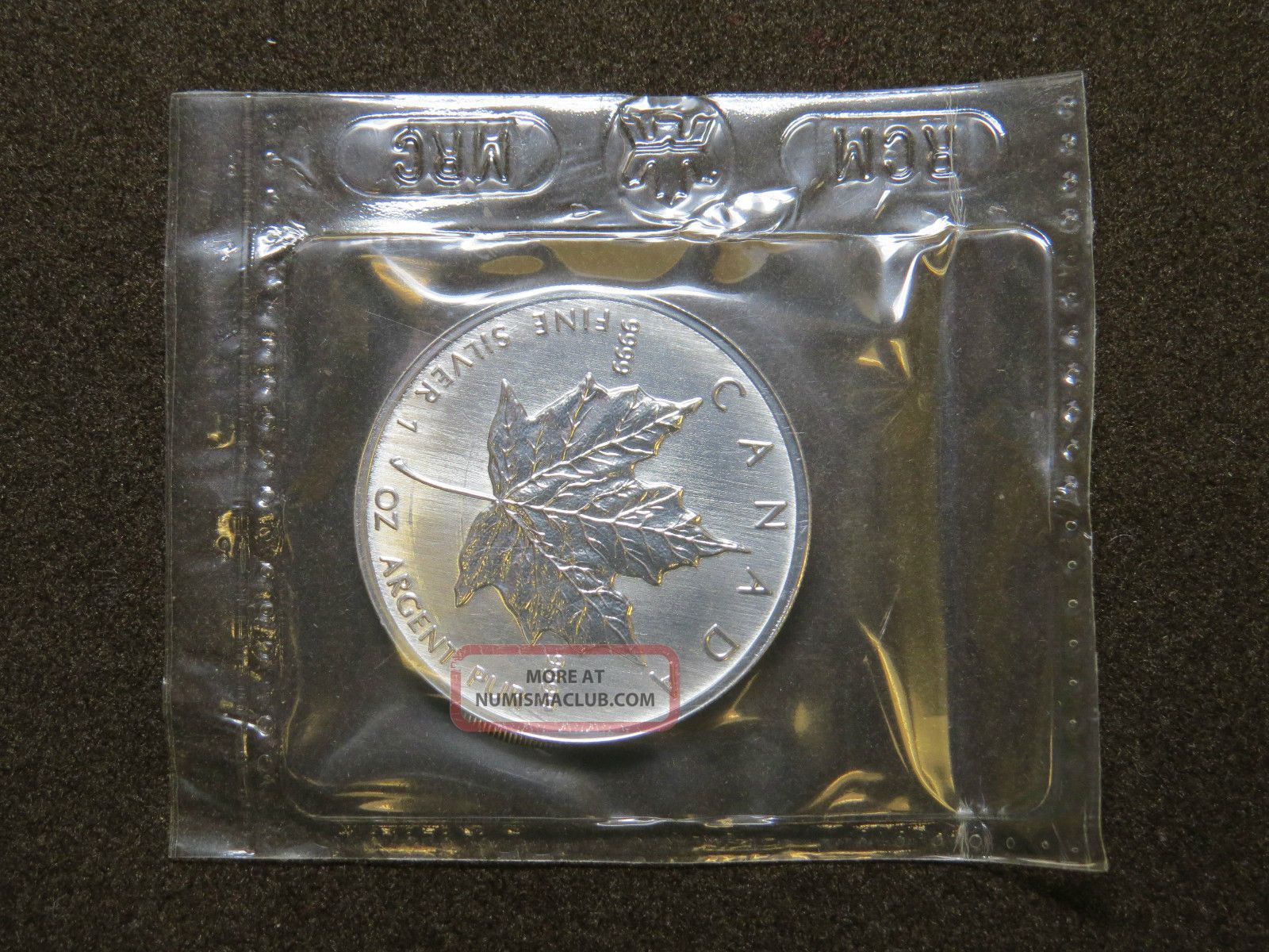 1 oz silver maple leaf coin value