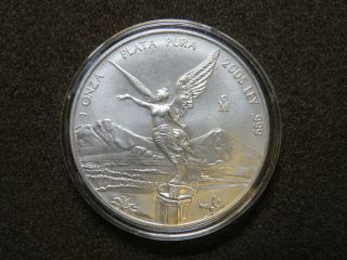 2005 1 Oz Silver Coin Mexican Libertad 1 Onza Plata Pura Ley.  999 Mexicanos photo