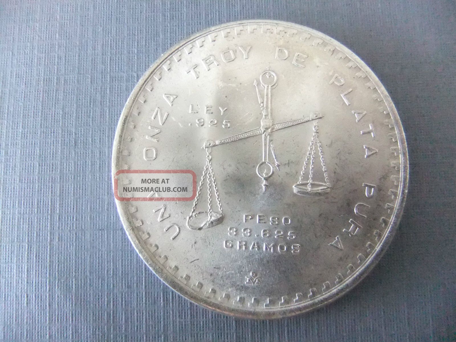 1980 Casa De Moneda De Mexico Una Onza Troy De Plata Pura 33. 625